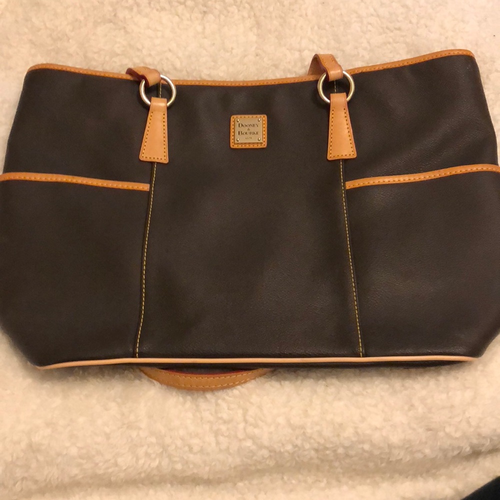Dooney & Bourke